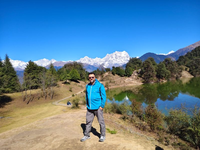 Tourist at Deoria taal